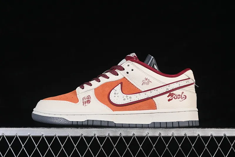 All categories Nk SB Dunk Series Nk SB Dunk Low High-end customized low-top sneakers Nike SB Dunk Low Limited to the Year of the Horse Wealth and auspiciousness High-end customized low-top casual sneakers MN1688-116